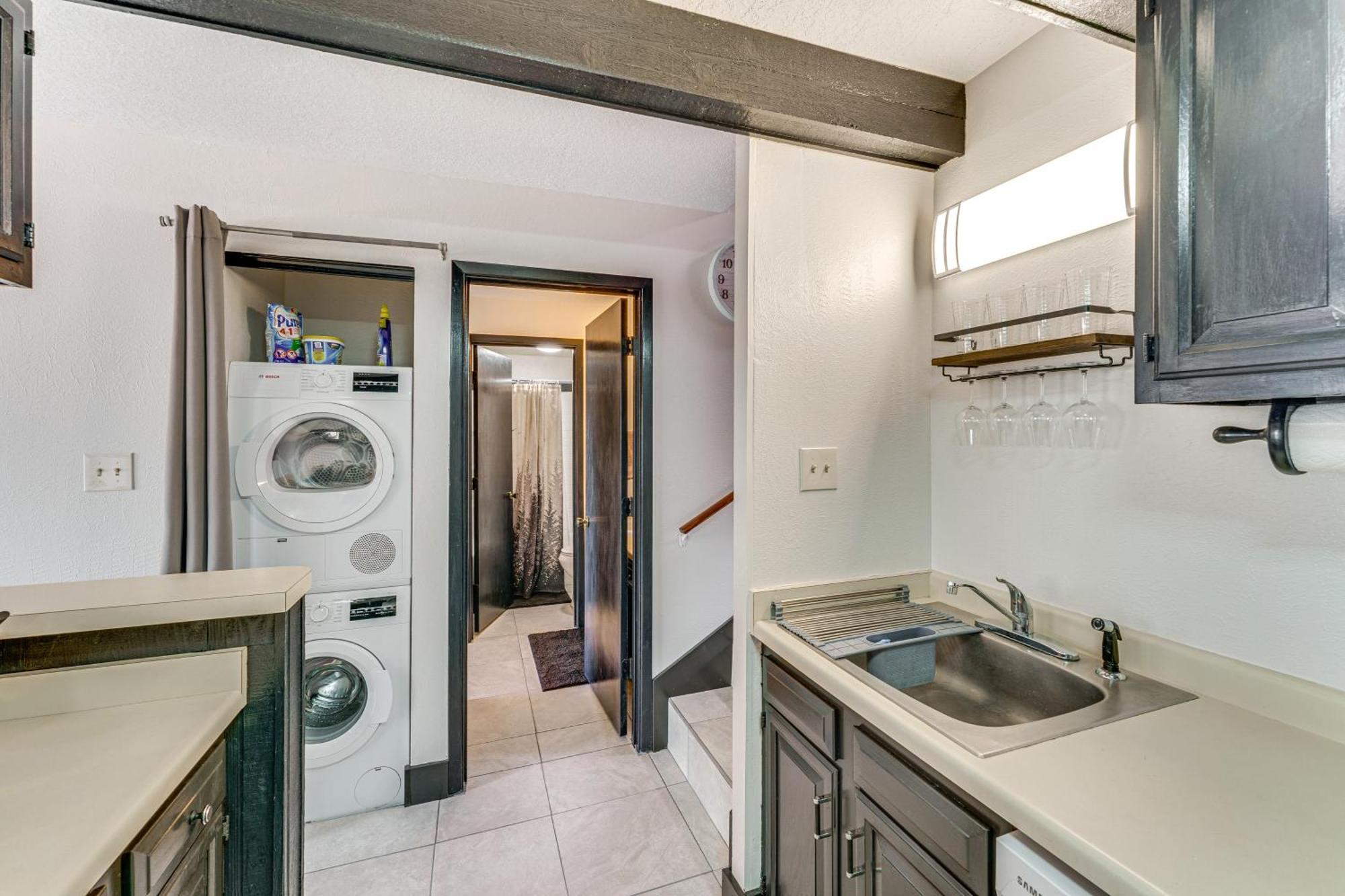 Angel Fire Mountain Condo Steps To Ski Resort! Εξωτερικό φωτογραφία
